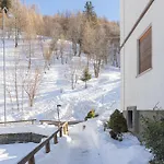 House - 4beds - Parking - Garden Appartamento