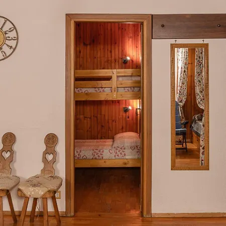 House - 4beds - Parking - Garden *