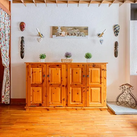 Apartment House - 4beds - Parking - Garden