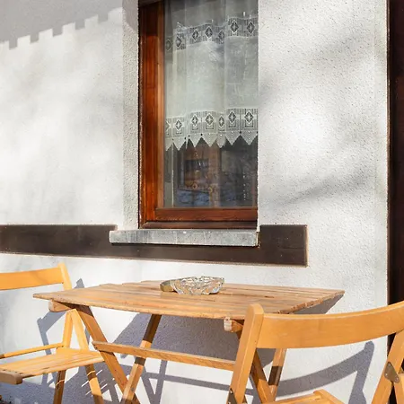 House - 4beds - Parking - Garden شقة برالي