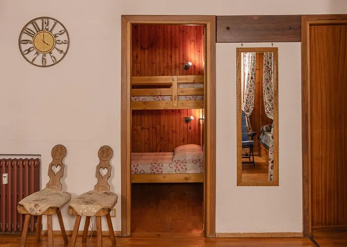 House - 4beds - Parking - Garden *