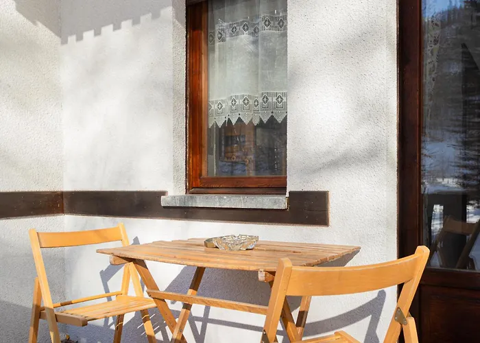 House - 4beds - Parking - Garden アパート プラーリ
